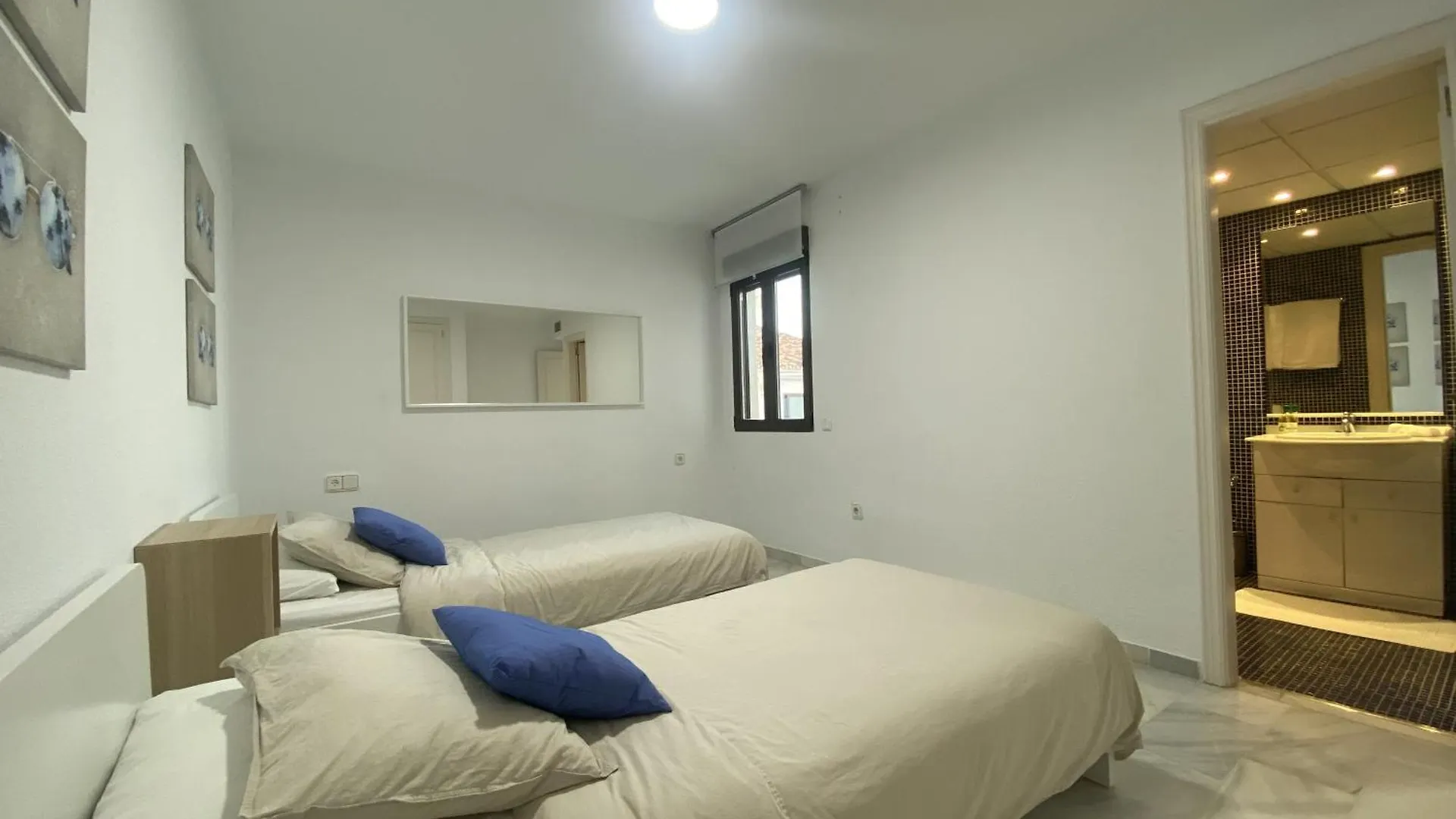 Beach & Puerto Banus Marbella Penthouse location